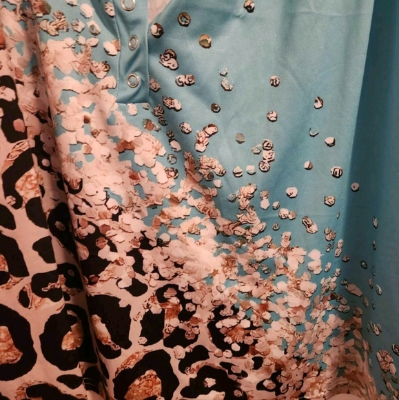 Xpluswear 5x Top - Picture 3 of 5